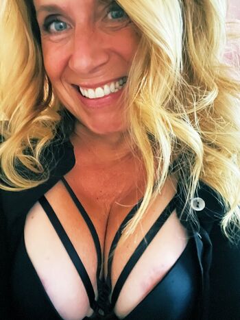 🔥 Smilingblonde leaked private photo uncensored full