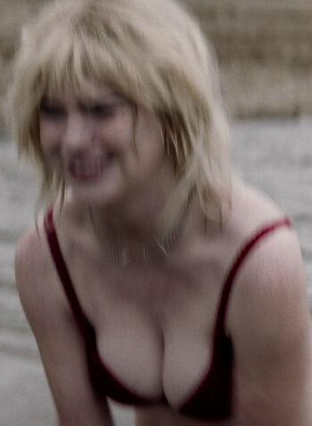 🔥 Sophie thatcher page leaked private photo uncensored full