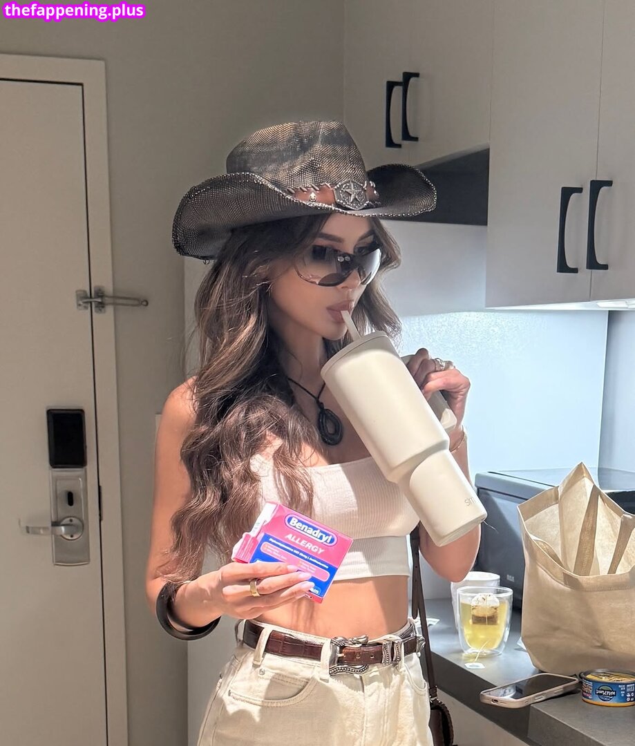 🔥 Sssniperwolf / leaked private photo uncensored full