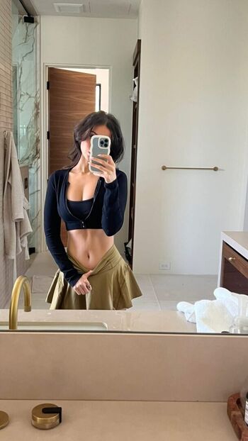 🔥 Sssniperwolf  page leaked private photo uncensored full