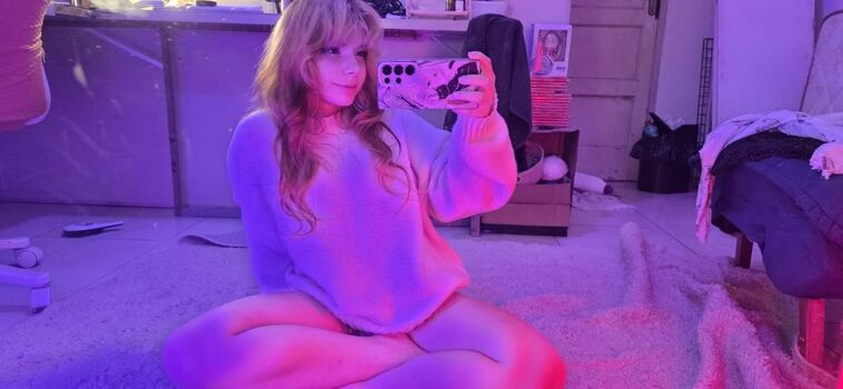 🔥 Starlacosplay leaked private photo uncensored full