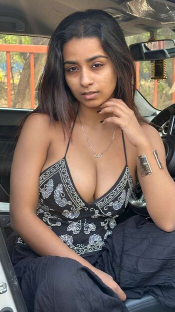 🔥 Suhana khan leaked private photo uncensored full