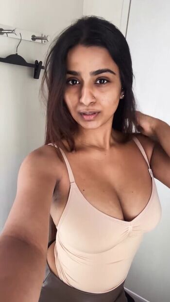 🔥 Suhana khan leaked private photo uncensored full