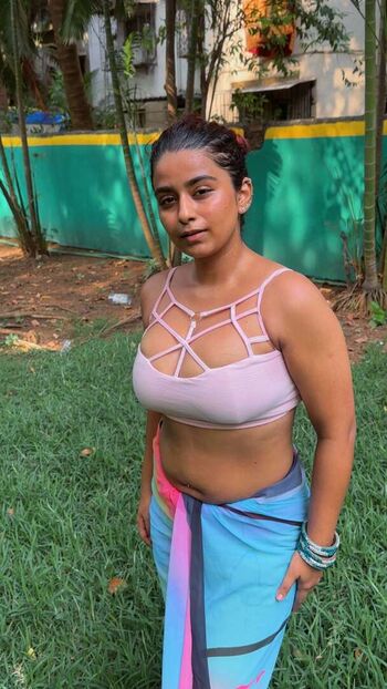 🔥 Suhana khan leaked private photo uncensored full