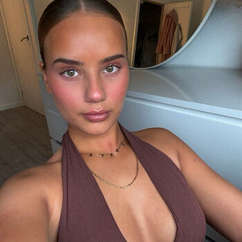 🔥 Swedish girls leaked private photo uncensored full