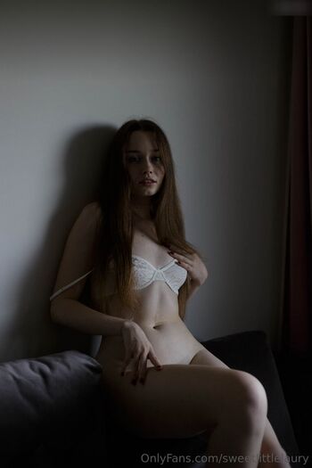 🔥 Sweetlittlelaury leaked private photo uncensored full