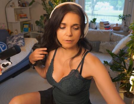 🔥 Tania derveaux page leaked private photo uncensored full