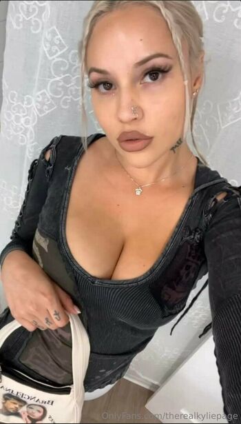 🔥 Therealkyliepage leaked private photo uncensored full