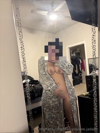 🔥 Theyyloveee jadahh leaked private photo uncensored full