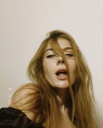 🔥 Ukrainian girls leaked private photo uncensored full