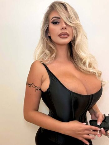 🔥 Valentina di rocco  page leaked private photo uncensored full