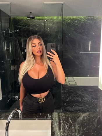 🔥 Valentina di rocco  page leaked private photo uncensored full