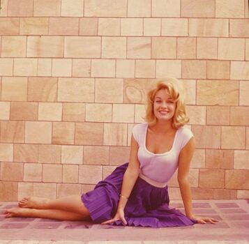 🔥 Vintage starlets page leaked private photo uncensored full