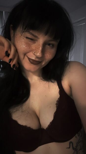 🔥 Vivickivvv leaked private photo uncensored full