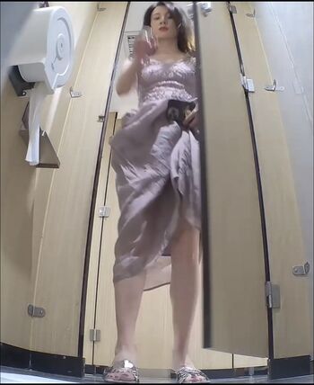 🔥 Voyeur asian pissing toilet amp upskirts only page leaked private photo uncensored full