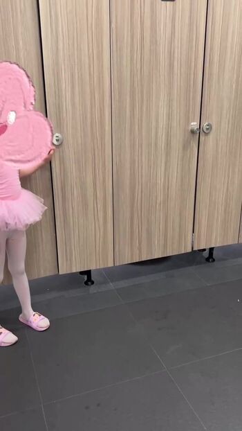 🔥 Voyeur asian pissing toilet amp upskirts only page leaked private photo uncensored full