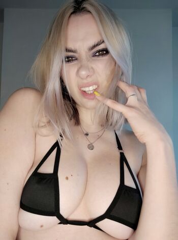 🔥 Xenia model page leaked private photo uncensored full