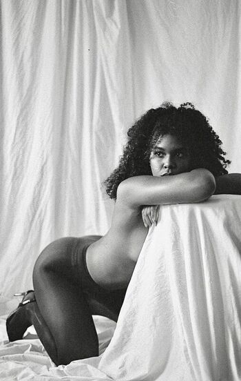 🔥 Yasmeen kearra page leaked private photo uncensored full