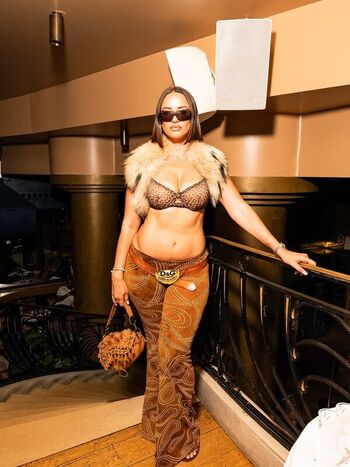 🔥 Yesjulz  page leaked private photo uncensored full