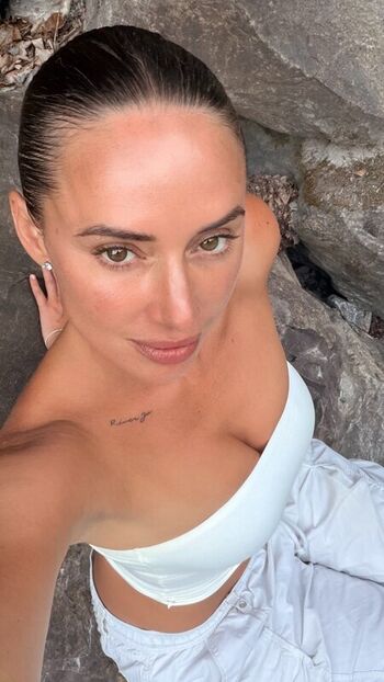 🔥 Yesjulz  page leaked private photo uncensored full