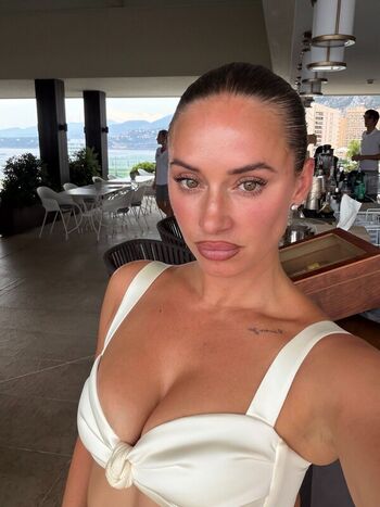 🔥 Yesjulz  page leaked private photo uncensored full