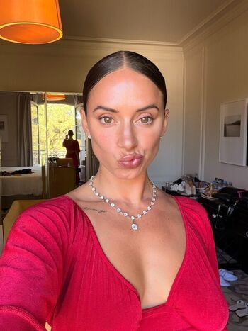 🔥 Yesjulz  page leaked private photo uncensored full