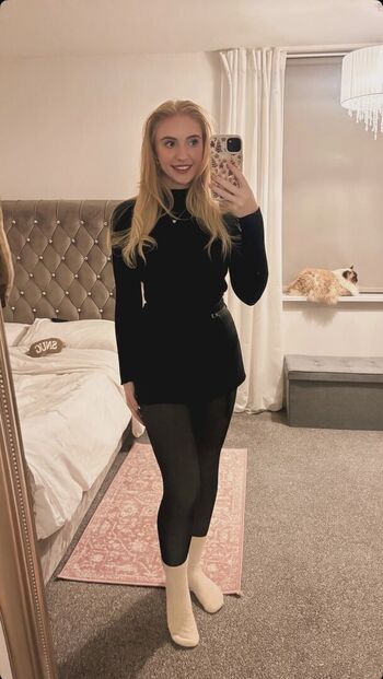 🔥 Your lil princess leaked private photo uncensored full