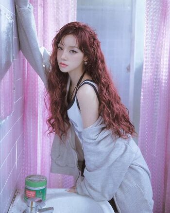 🔥 Yuqi leaked private photo uncensored full