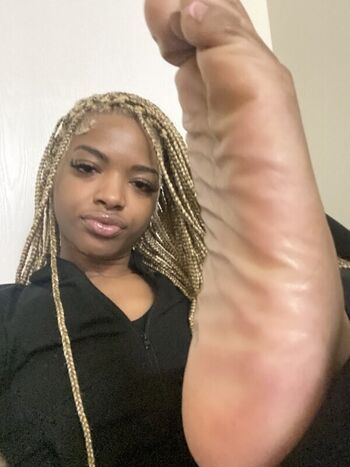 🔥 Yveshottie leaked private photo uncensored full