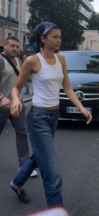 🔥 Zendaya leaked private photo uncensored full
