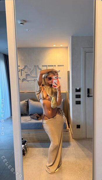 🔥 Zoe kaeppele  page leaked private photo uncensored full